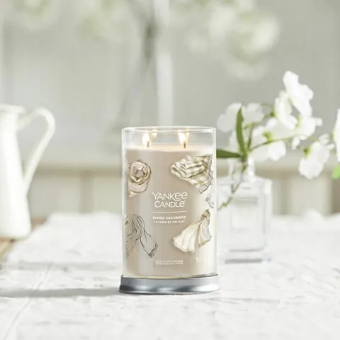 Warm Cashmere Signature Tumbler mirisna sveća - velika (sandalovina, mošus, pačuli, vanila...)